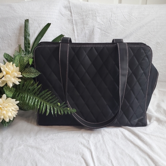 New Mary Kay Zippered Quilted Tote Travel Cosmetic Bag - Picture 13 of 13